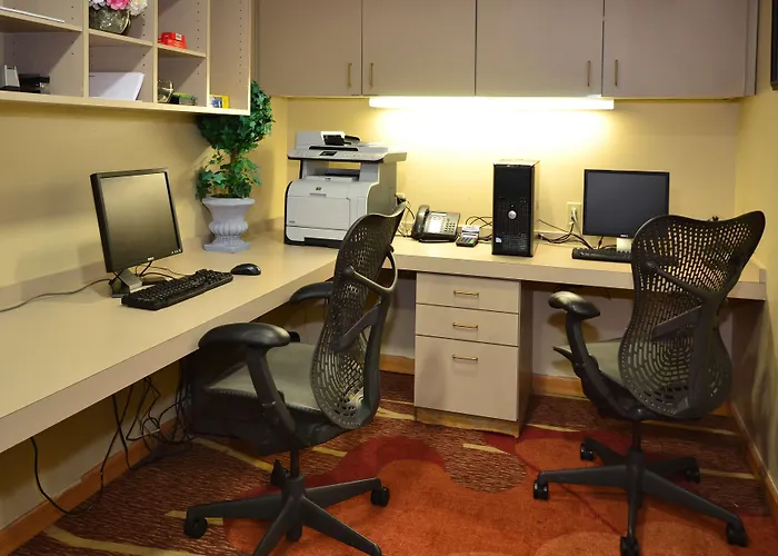 Hilton Garden Airport 3* Tulsa