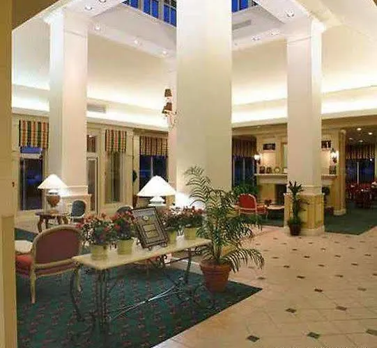 Hotel Hilton Garden Airport 3*