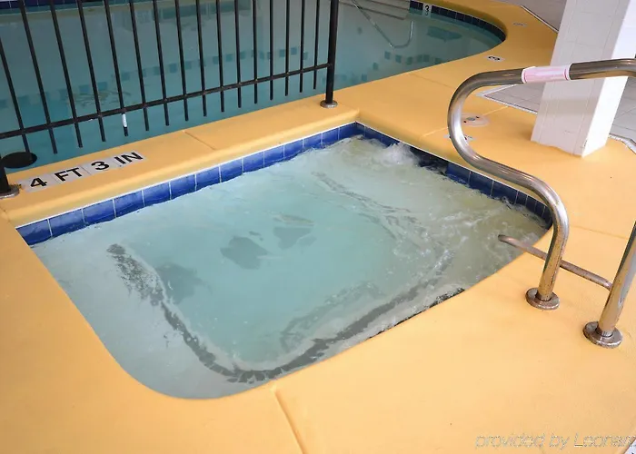 Hotel Hilton Garden Airport 3*