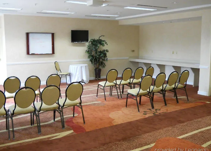 Hotel Hilton Garden Airport 3*